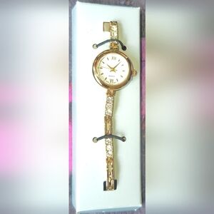 Vintage Avon Tennis Bracelwt Watch NIB